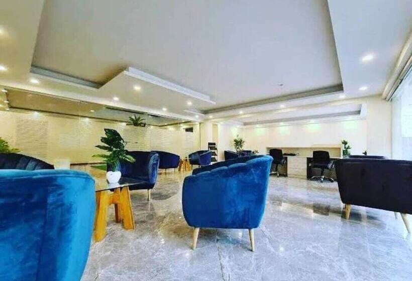 ホテル White Rock Sector 68 Sohna Road