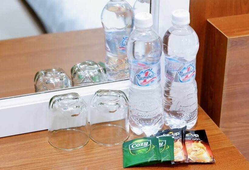 Milanesa Hotel And Apartment