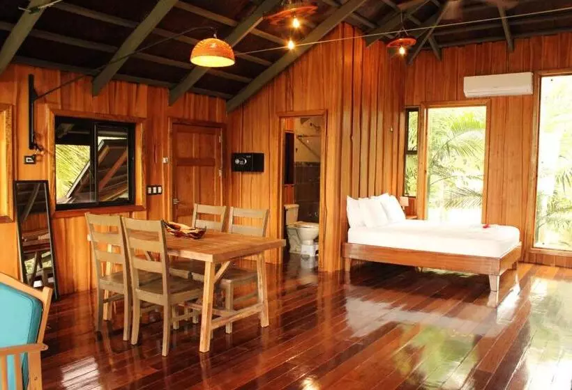 Natural Drake Bay Hotel Boutique