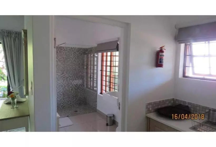 Majatalo Blue Mountain View Cottages