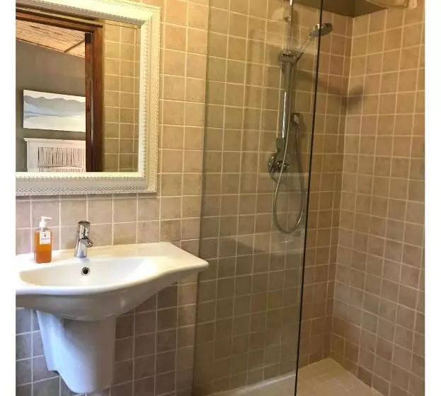 Majatalo Blue Mountain View Cottages