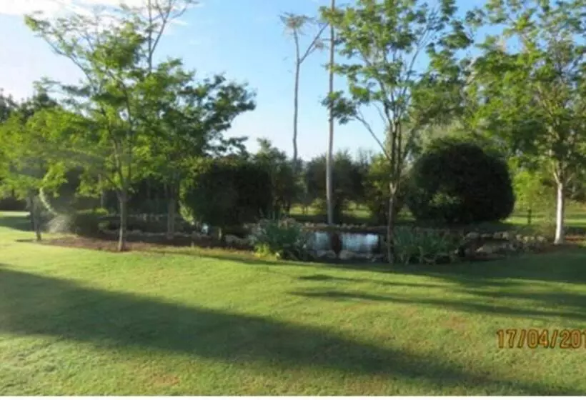 Majatalo Blue Mountain View Cottages