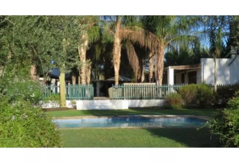 Majatalo Blue Mountain View Cottages