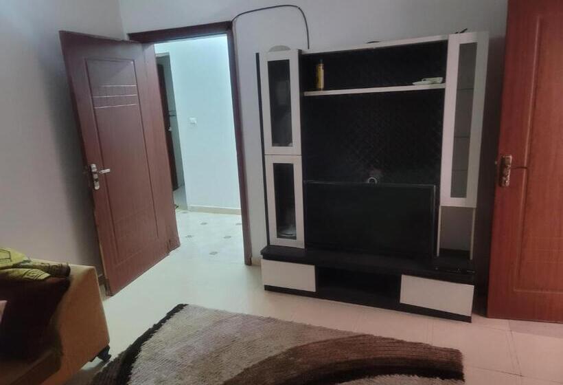 پانسیون Hadi Appt