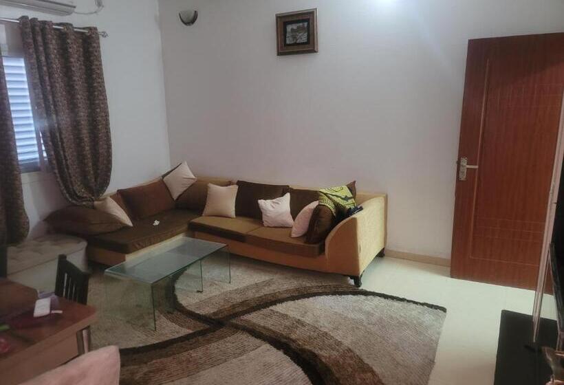 پانسیون Hadi Appt