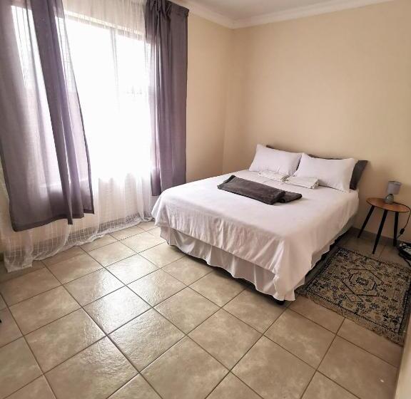 بنسيون Mv Self Catering Rooms