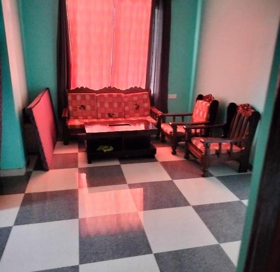 پانسیون Pratimalay Inn