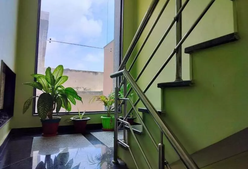 Majatalo Pratimalay Inn