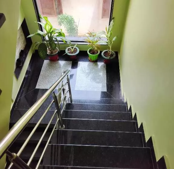 Majatalo Pratimalay Inn