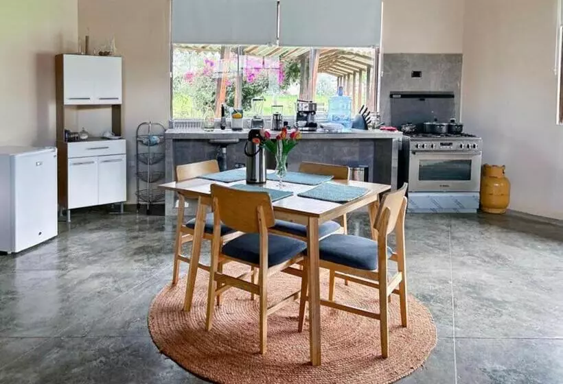 پانسیون Room In Bungalow Loft Del Fundo Del Abuelo