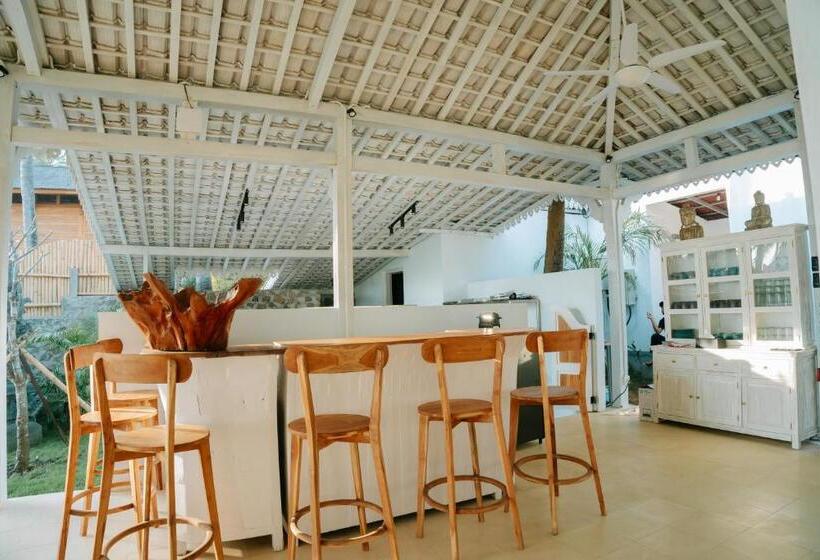 膳宿费 Senang Resort