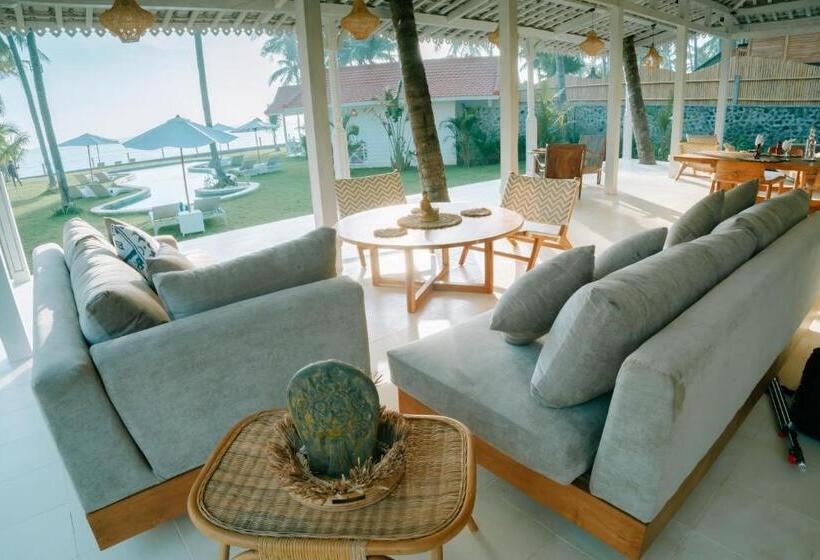 膳宿费 Senang Resort