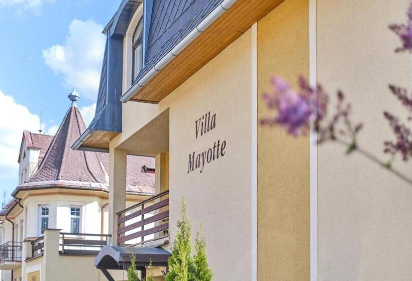 پانسیون Villa Mayotte