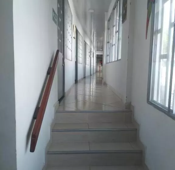 ペンション Zarina