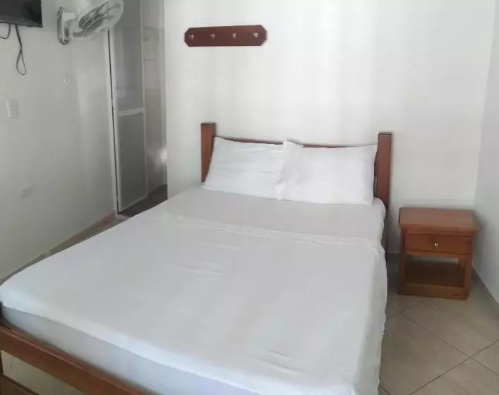 ペンション Zarina