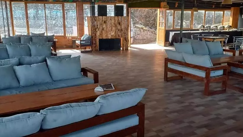 Shiva Valley Resort
