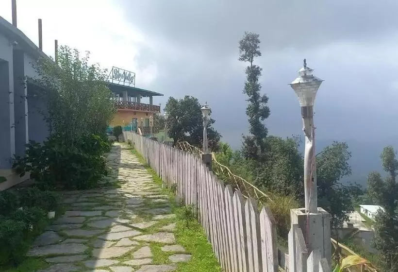 Shiva Valley Resort