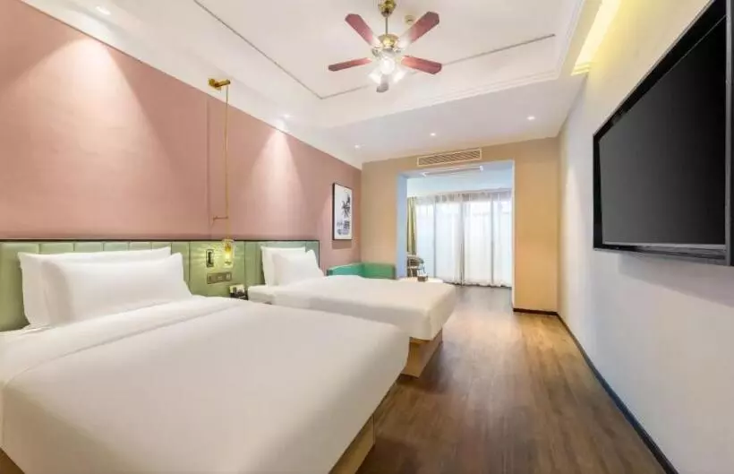 Zhanghe Hotel   Haikou Xiuying Harbor Provincial People S Hospital