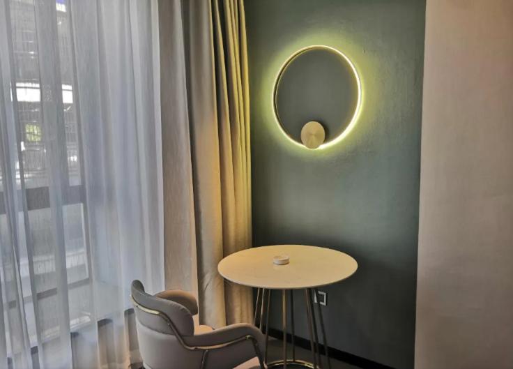 Zhanghe Hotel Haikou Xiuying Harbor Provincial People S Hospital