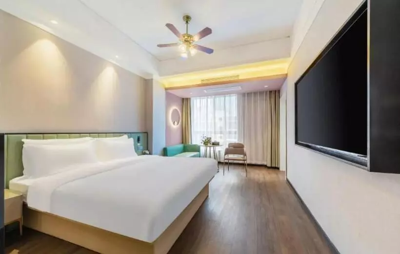 Zhanghe Hotel   Haikou Xiuying Harbor Provincial People S Hospital