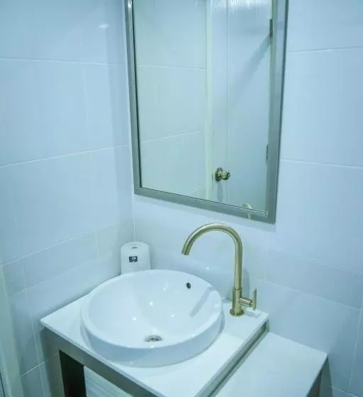 هاستل Peony S Home