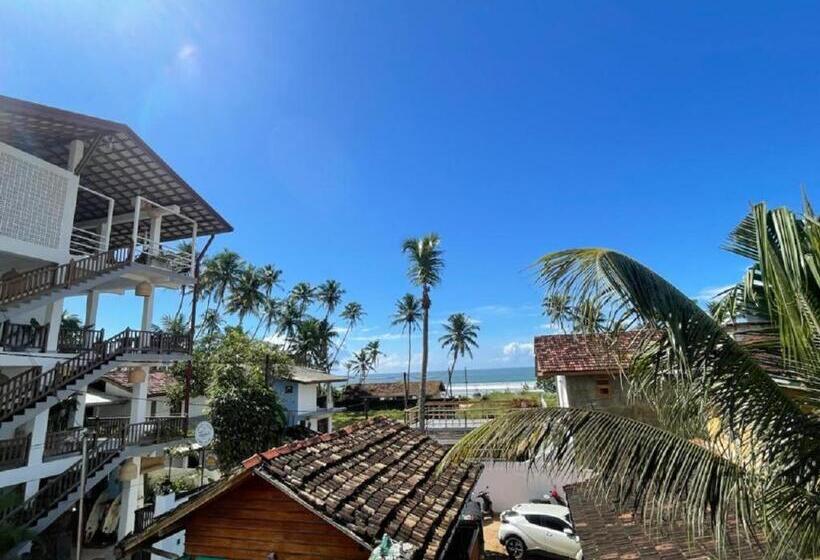 هاستل Surf And Snooze Inn