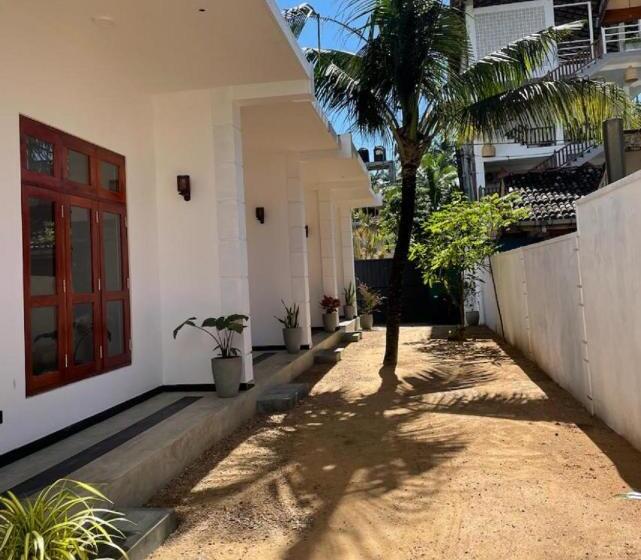هاستل Surf And Snooze Inn