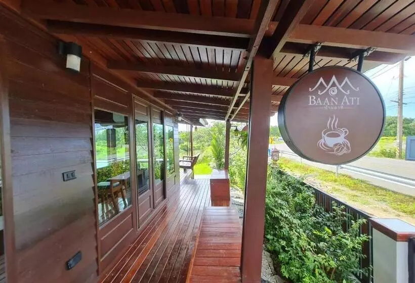 Aamiaismajoitus (B&B) Baan Ati Resort & Spa