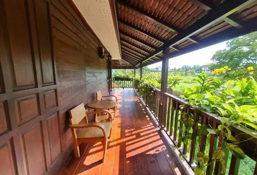 Aamiaismajoitus (B&B) Baan Ati Resort & Spa