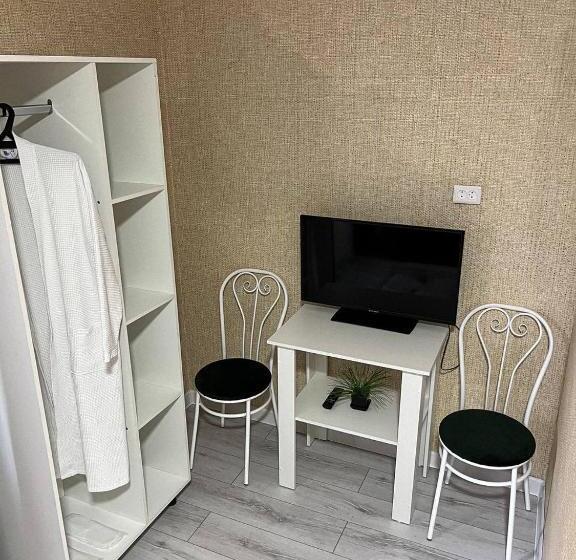 تختخواب و صبحانه Meiman