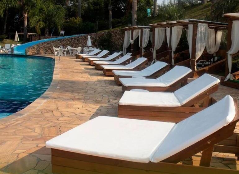 リゾートホテル Capivari Residence