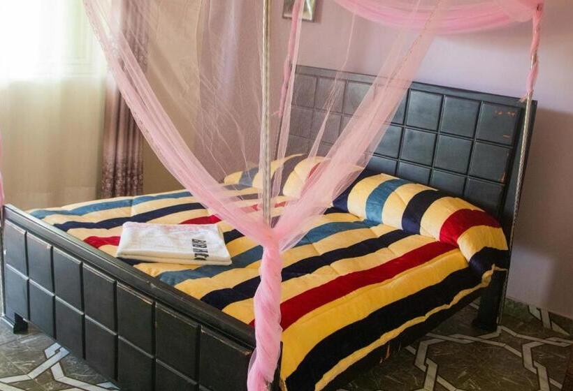 هتل Buvuma Island Beach