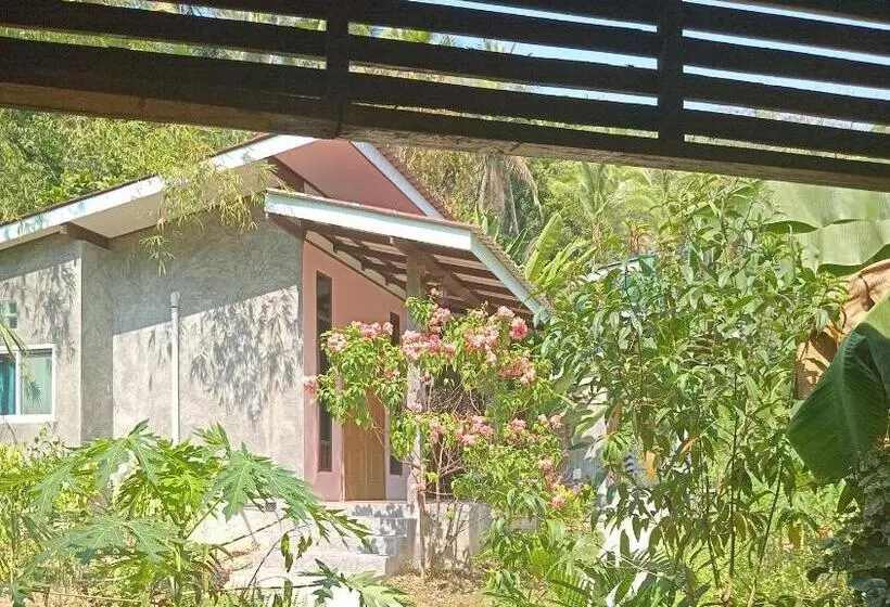 ホテル Chom Suan Farmstay