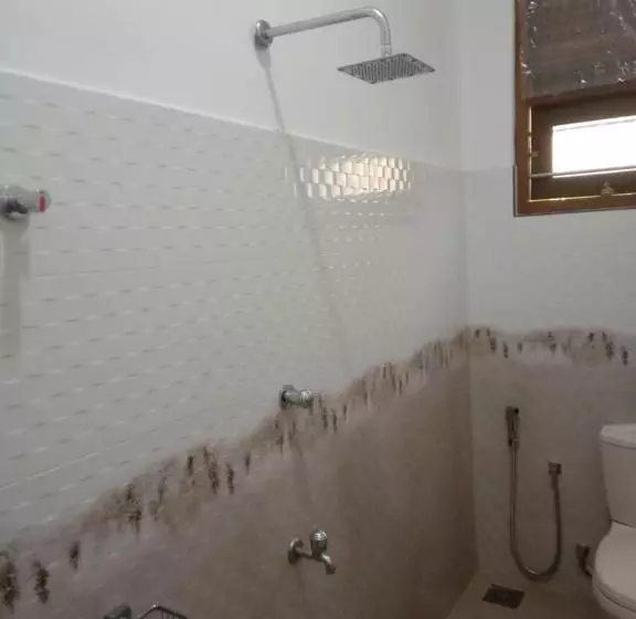 ホテル Coconut Villa Madiha
