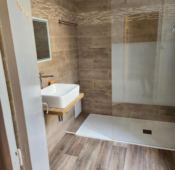 בית מלון כפרי Hôtel Des 2 Gares