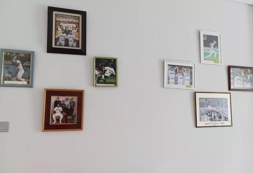 ホテル Mesari Villa