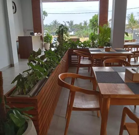 ホテル Mesari Villa