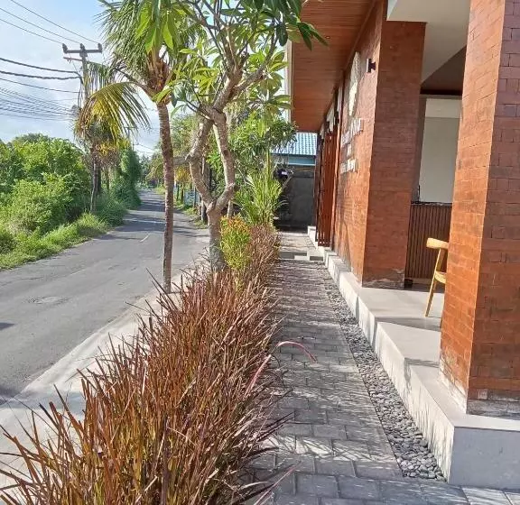 ホテル Mesari Villa