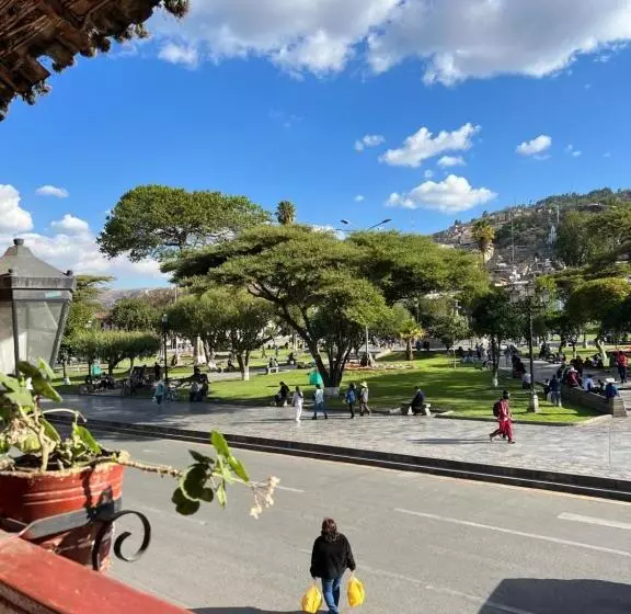 هتل Real Plaza