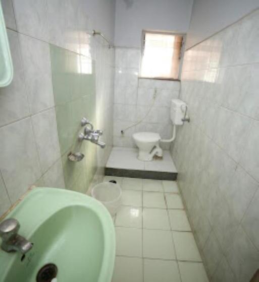 호텔 Sairaja,satara