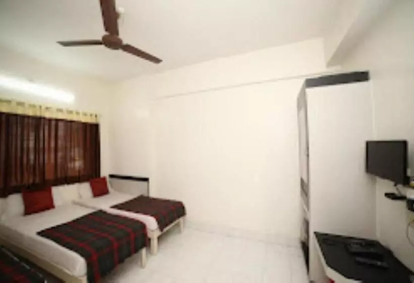 ホテル Sairaja,satara