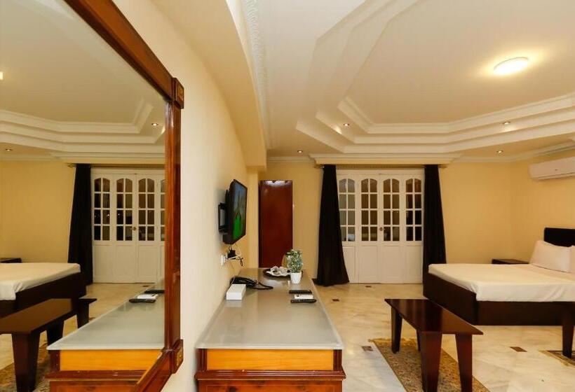 هتل Turquoise Pyramids