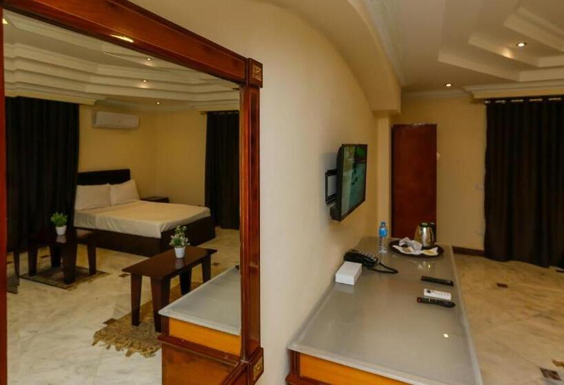 هتل Turquoise Pyramids