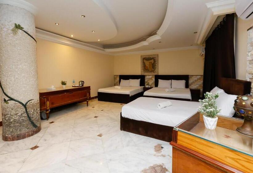 هتل Turquoise Pyramids