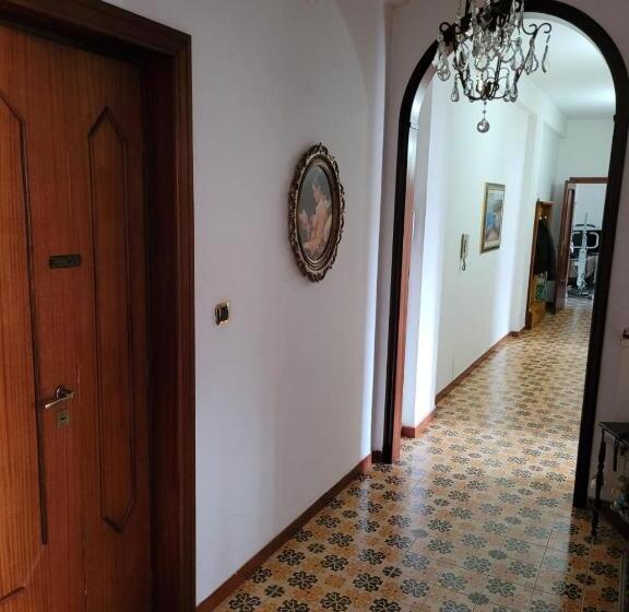 پانسیون Avellino Camera Matrimoniale Centralissima