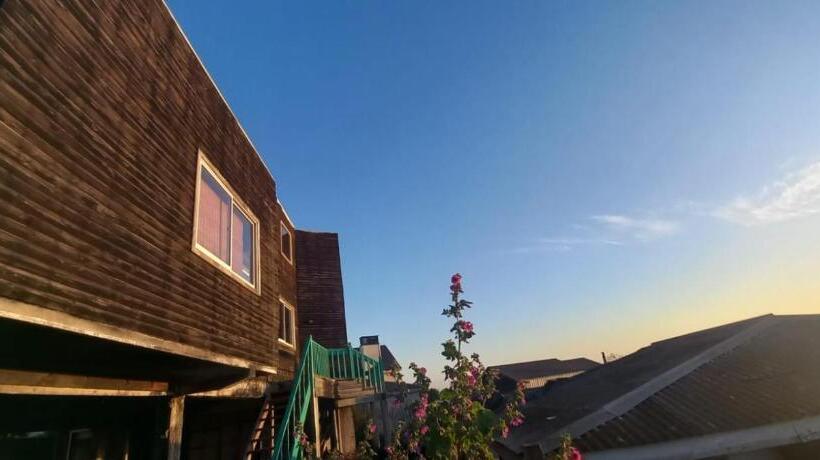 بنسيون Hostal El Faro