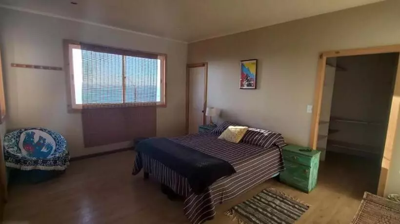 ペンション Hostal El Faro
