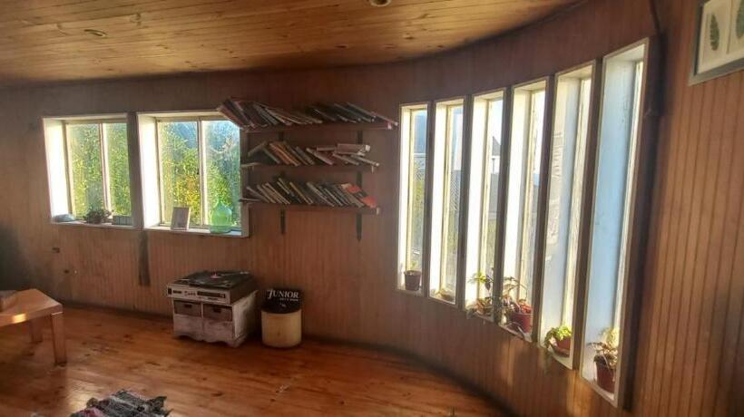 بنسيون Hostal El Faro