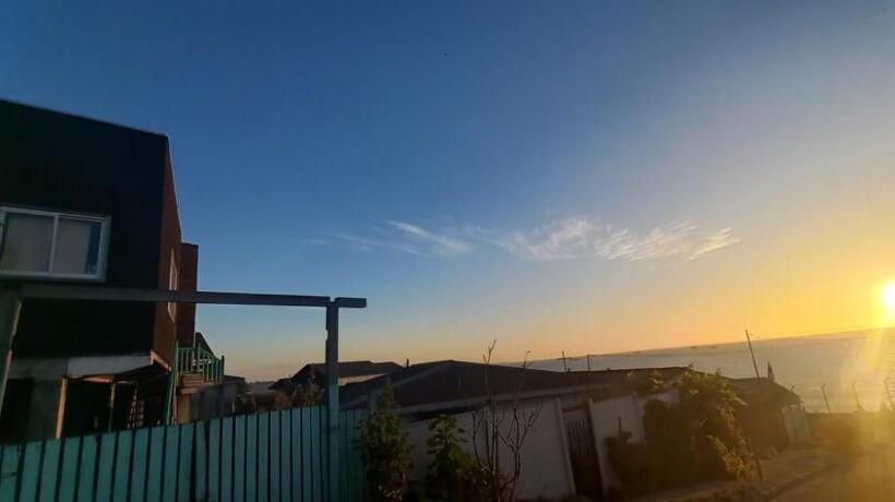 بنسيون Hostal El Faro