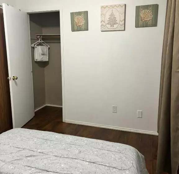 ペンション Near Toronto Pearson Airport   Queen Room And Free Parking